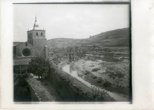 COVARRUBIAS (BURGOS) COLEGIATA DE SAN COSME Y SAN DAMIÁN