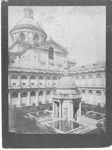 El Escorial. Patio de los Evangelistas