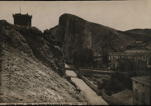 ALHAMA (Aragón). La Carretera desde la casa de la montaña. 