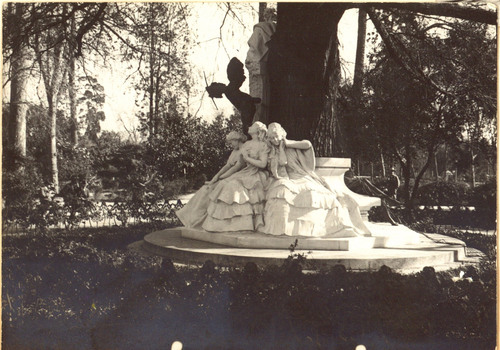 Monumento a Gustavo Adolfo Bécquer en el parque de María Luisa de Sevilla