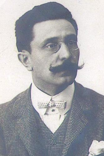 Ensayos de crítica musical / Rogelio Villar.