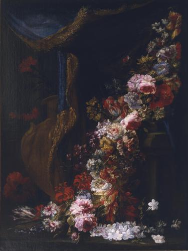 Guirnalda de flores y cortina