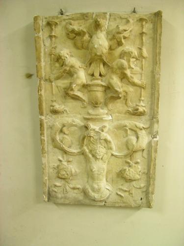 Relieve de la fachada de la Universidad de Alcalá de Henares