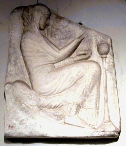 Trono Ludovisi (mujer vestida)