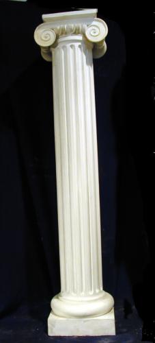 Columna Jónica